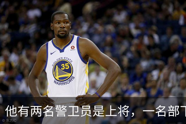 他有两名警卫员是上将，一名部下后成国家主席，被称为首长的首长